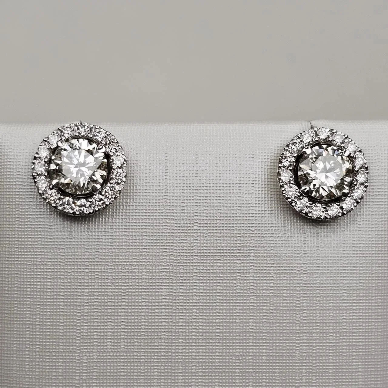 Серьги Deimantas 113848641 1,30ct 0,5ct. купить,NaN