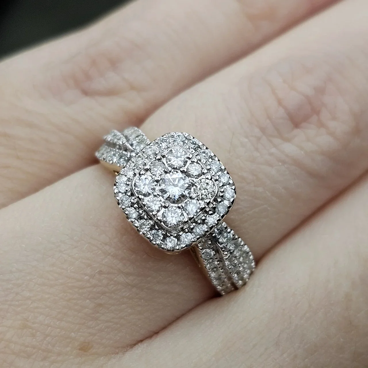 Кольцо Deimantas 113848201 18,5р 0,7ct. купить,NaN