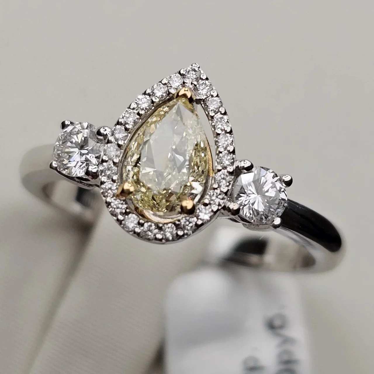 Кольцо Deimantas 113848167 17,5р 0,70ct 0,34ct. купить,NaN
