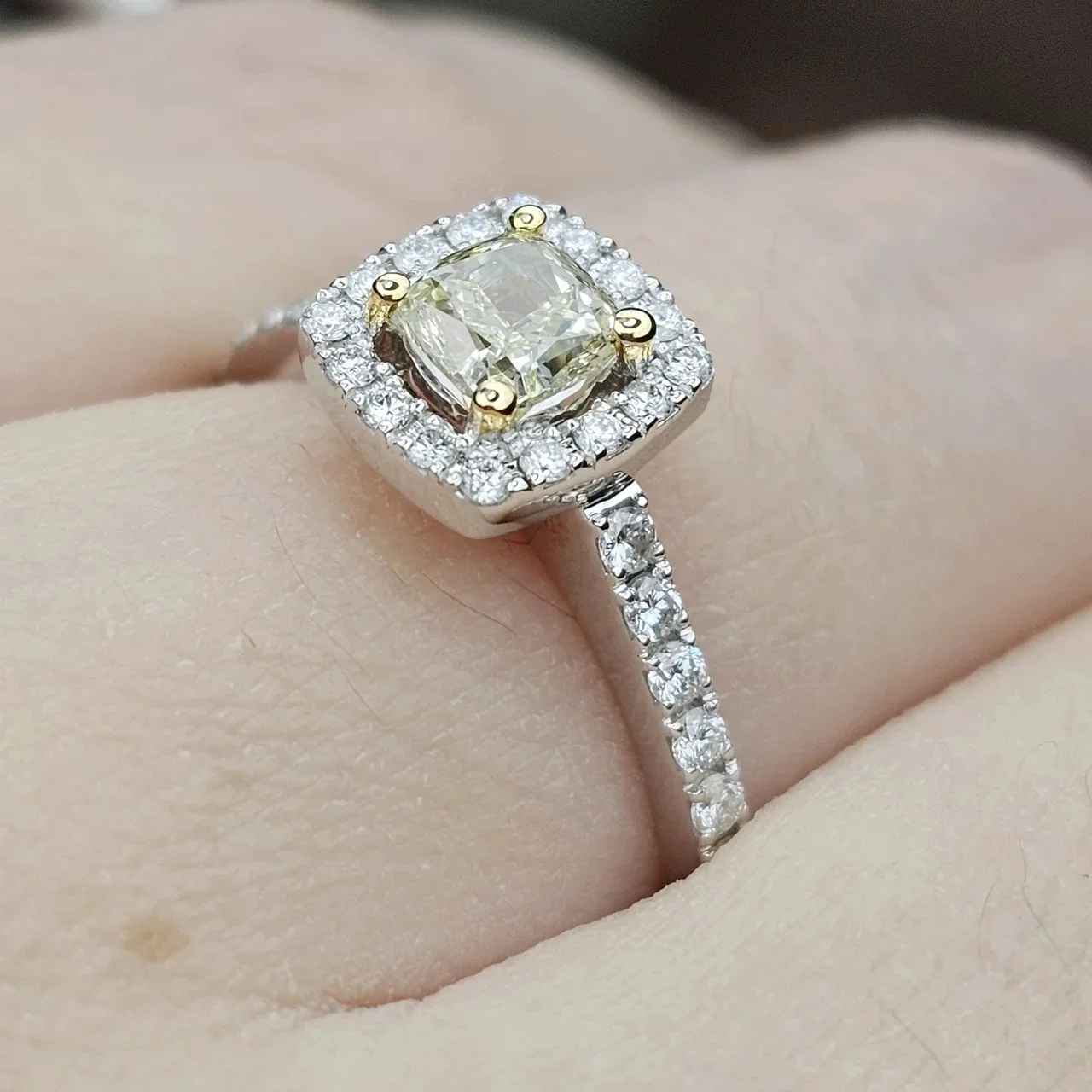 Кольцо Deimantas 113848154 17р 0,58ct 0,34ct. купить,NaN