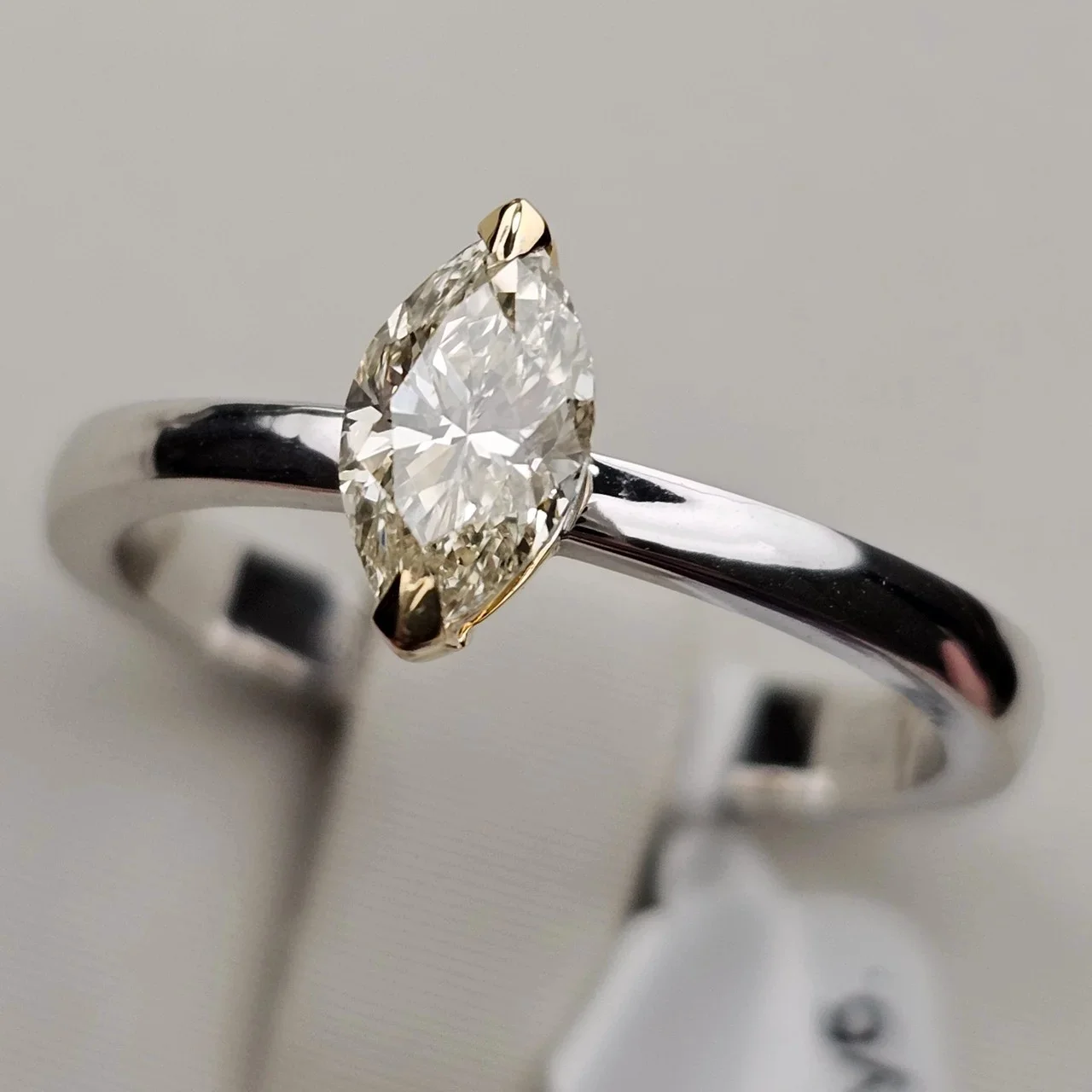 Кольцо Deimantas 113847943 18р 0,72ct. купить,NaN