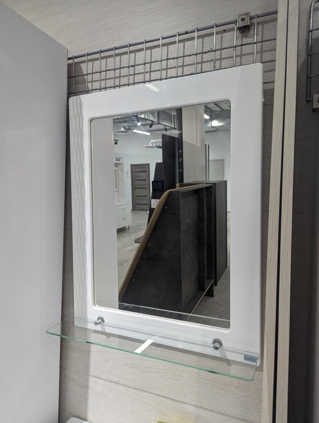 Зеркало настенное Lindis Оптима 60x60см купить,NaN