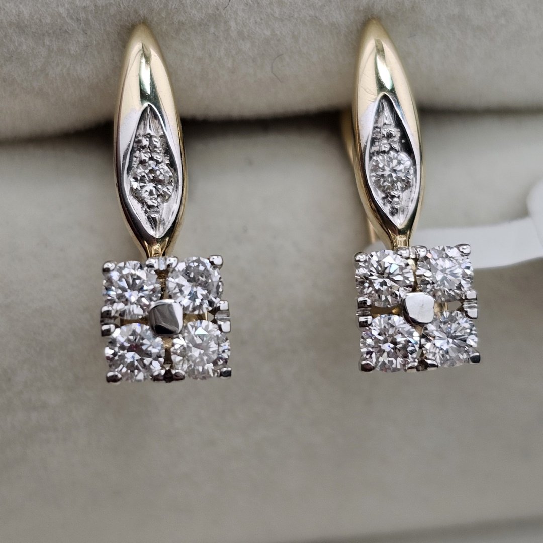 Серьги Deimantas 134001822 вес 3.36 г золото, бриллиант купить,NaN