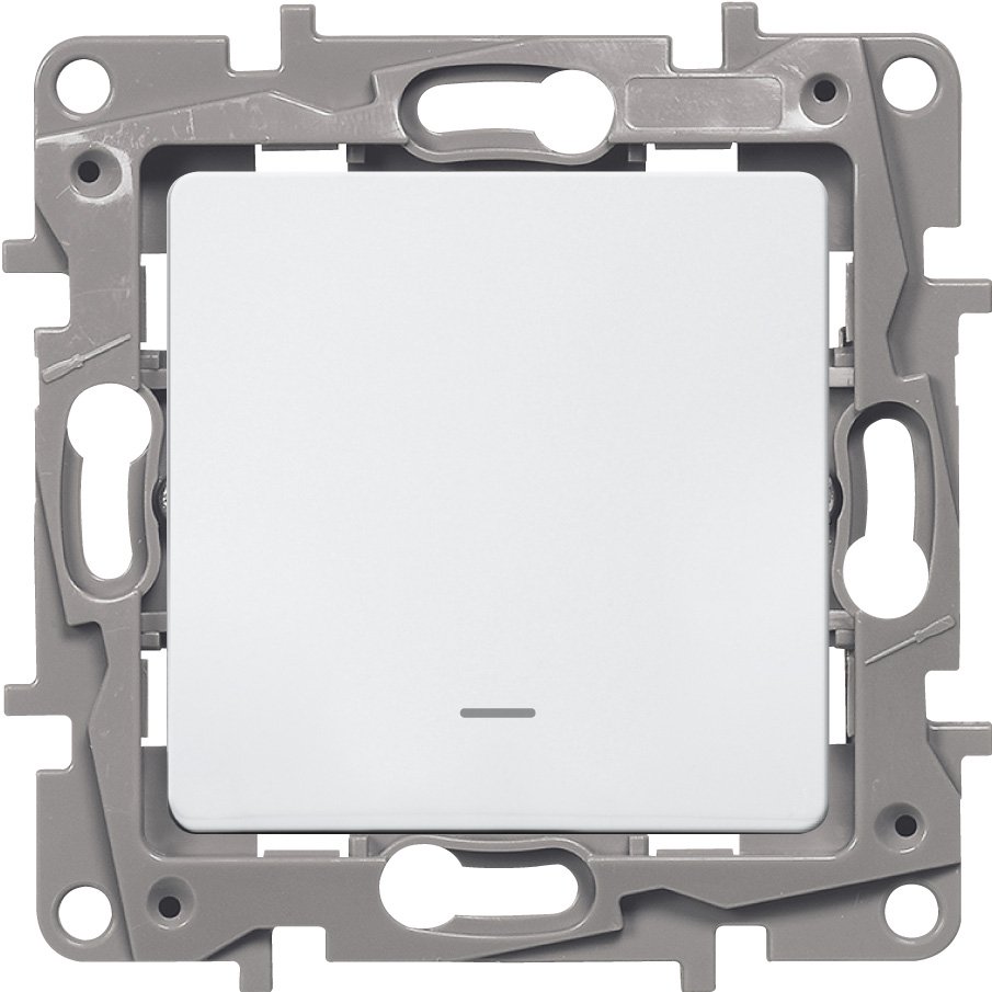 Выключатель Legrand 672203 белый