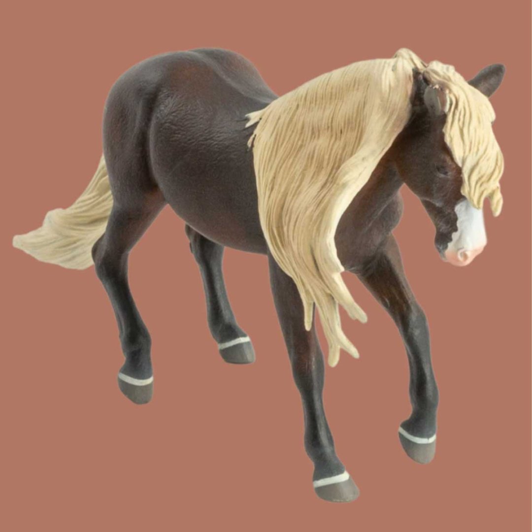 Collecta Блэк-форрест жеребец 10.7 см 1 шт купить,NaN