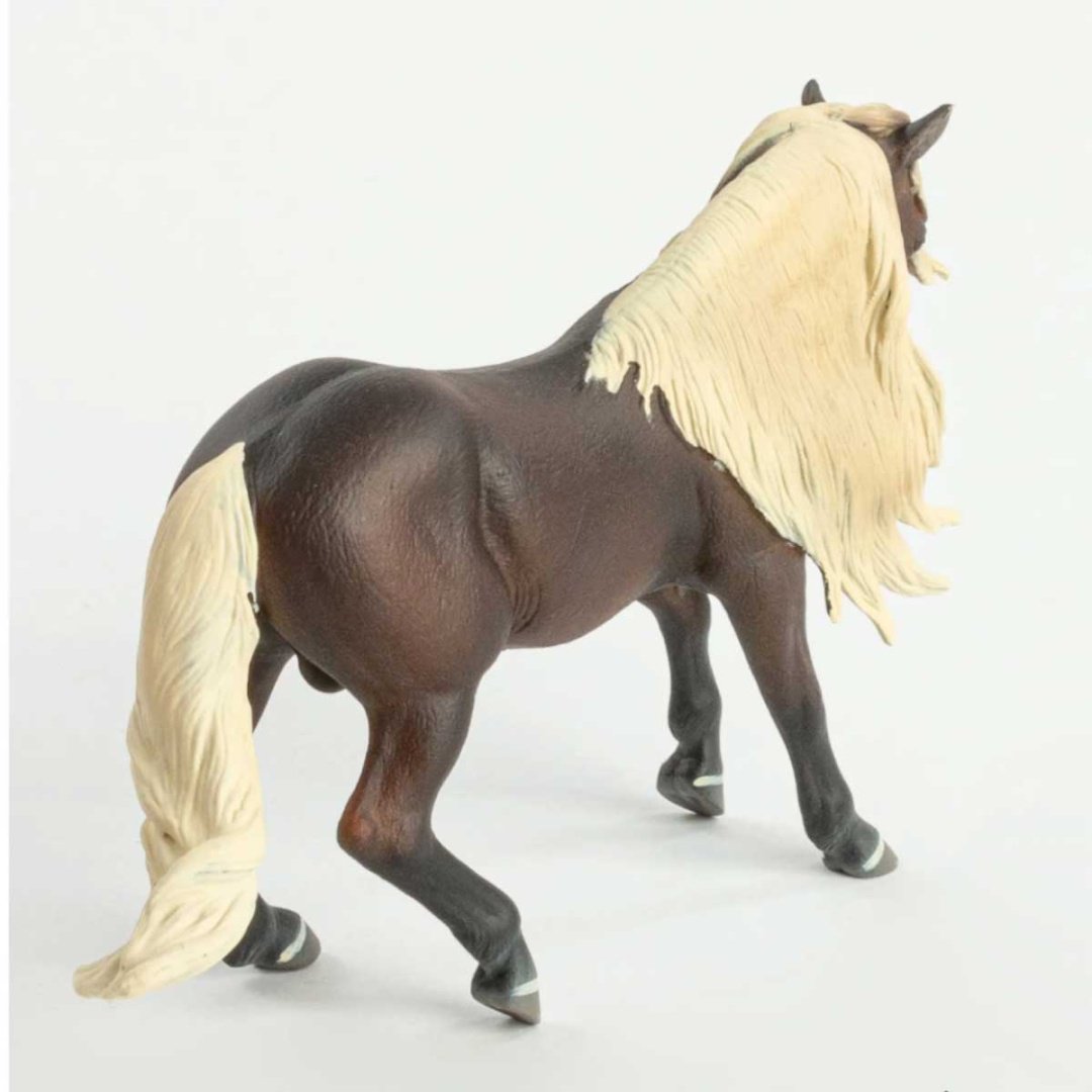 Collecta Блэк-форрест жеребец 10.7 см 1 шт купить,NaN