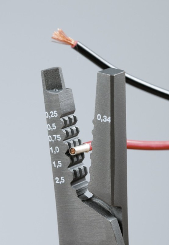 Плоскогубцы для многожильных кабелей 140 мм, в упаковке kwb by EINHELL (402200) купить,12380