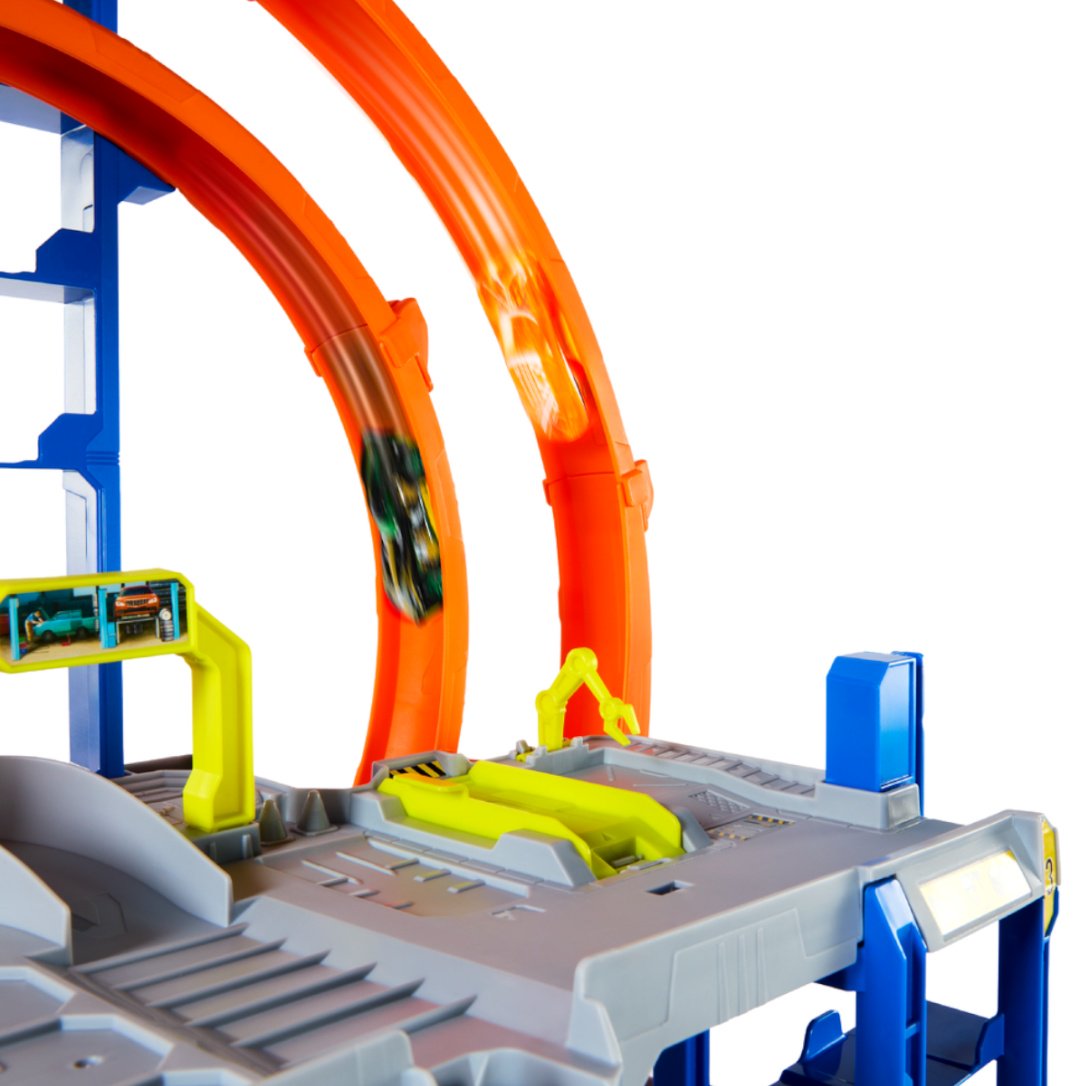 Набор Hot Wheels City. Mega Loop Garage купить,NaN