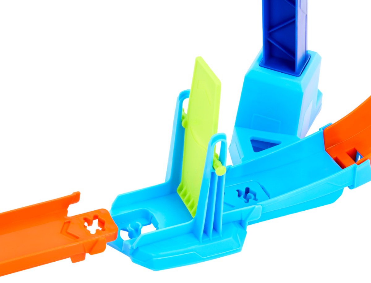 Набор Hot Wheels Stunt Track. Corkscrew Jump Champion купить,NaN
