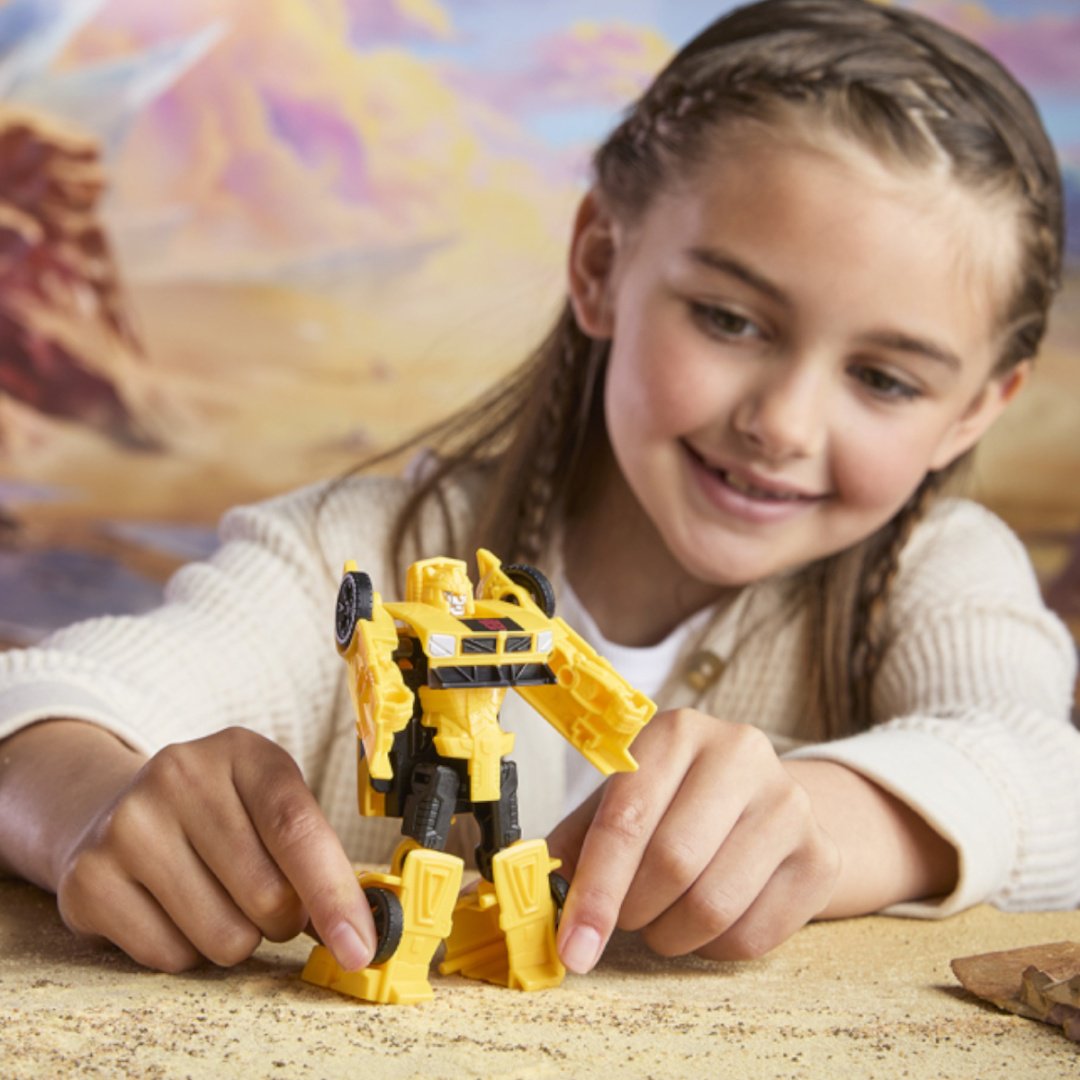 Трансформер Transformers Bumblebee, высота 10 см - ForteMarket Трансформер Transformers Bumblebee, высота 10 см купить,NaN