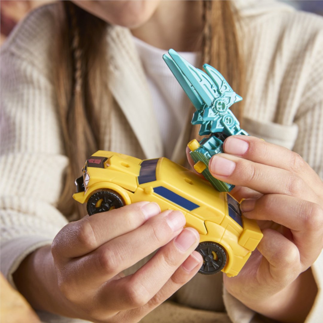 Трансформер Transformers Bumblebee, высота 10 см - ForteMarket Трансформер Transformers Bumblebee, высота 10 см купить,NaN