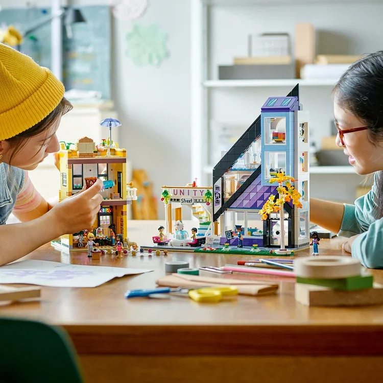 Конструктор LEGO Подружки Цветочный магазин и Ателье в центре города 41732