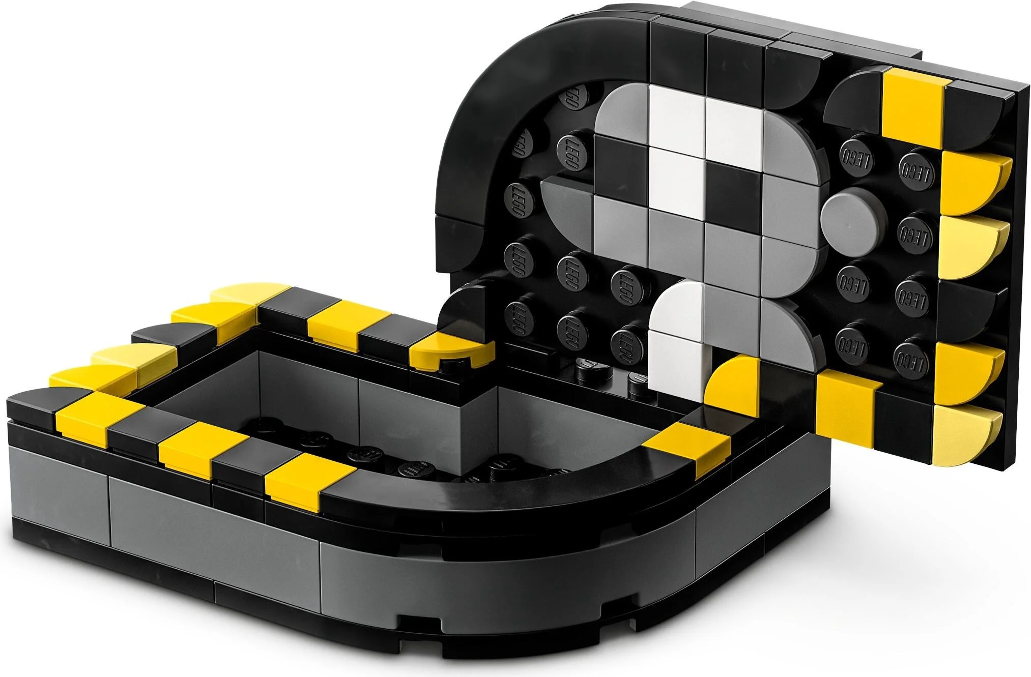 Конструктор LEGO DOTs Настольный комплект Хогвартс 41811 купить,NaN