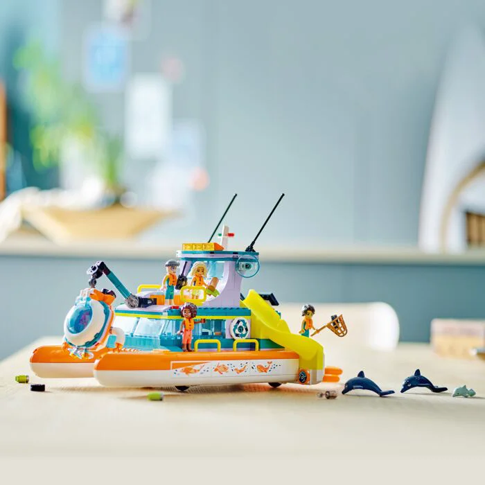 Конструктор LEGO Подружки Морская спасательная лодка 41734