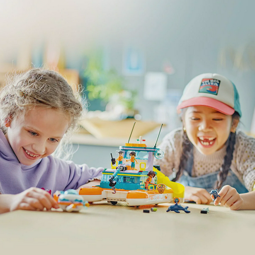 Конструктор LEGO Подружки Морская спасательная лодка 41734
