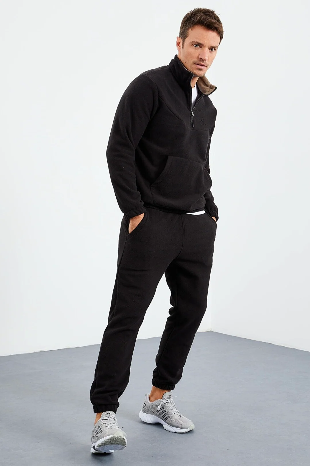 Спортивный костюм Tommy Life T09ER-85159B Black 52