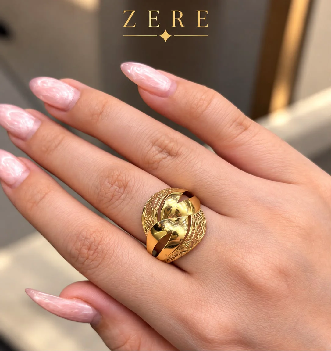 Кольцо Zere ZR25092621 желтое золото  1.65 гр 20р купить,123750