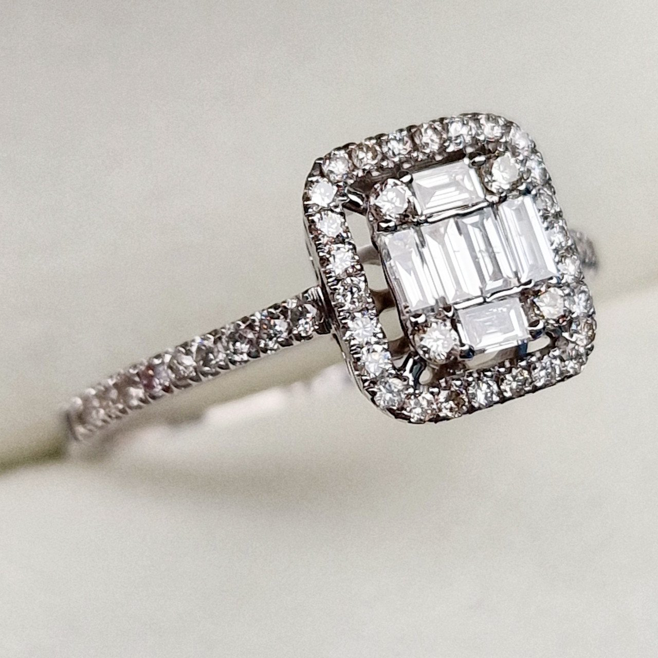 Кольцо Deimantas 99241212 18р 2,3гр 0,60ct. купить,NaN