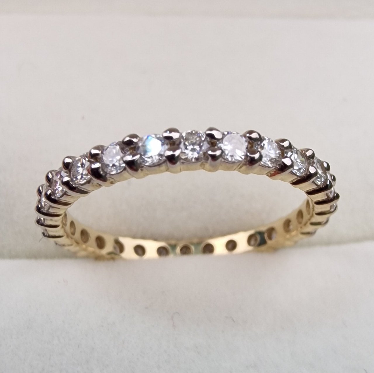 Кольцо Deimantas 99241344 17р 1,48гр 0,76ct. купить,NaN