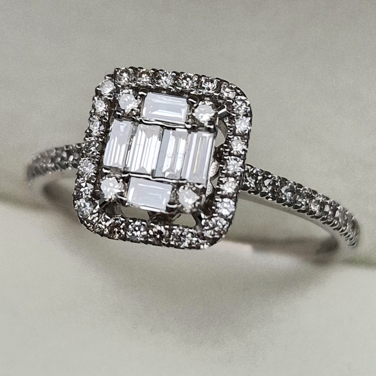 Кольцо Deimantas 99241212 18р 2,3гр 0,60ct. купить,NaN
