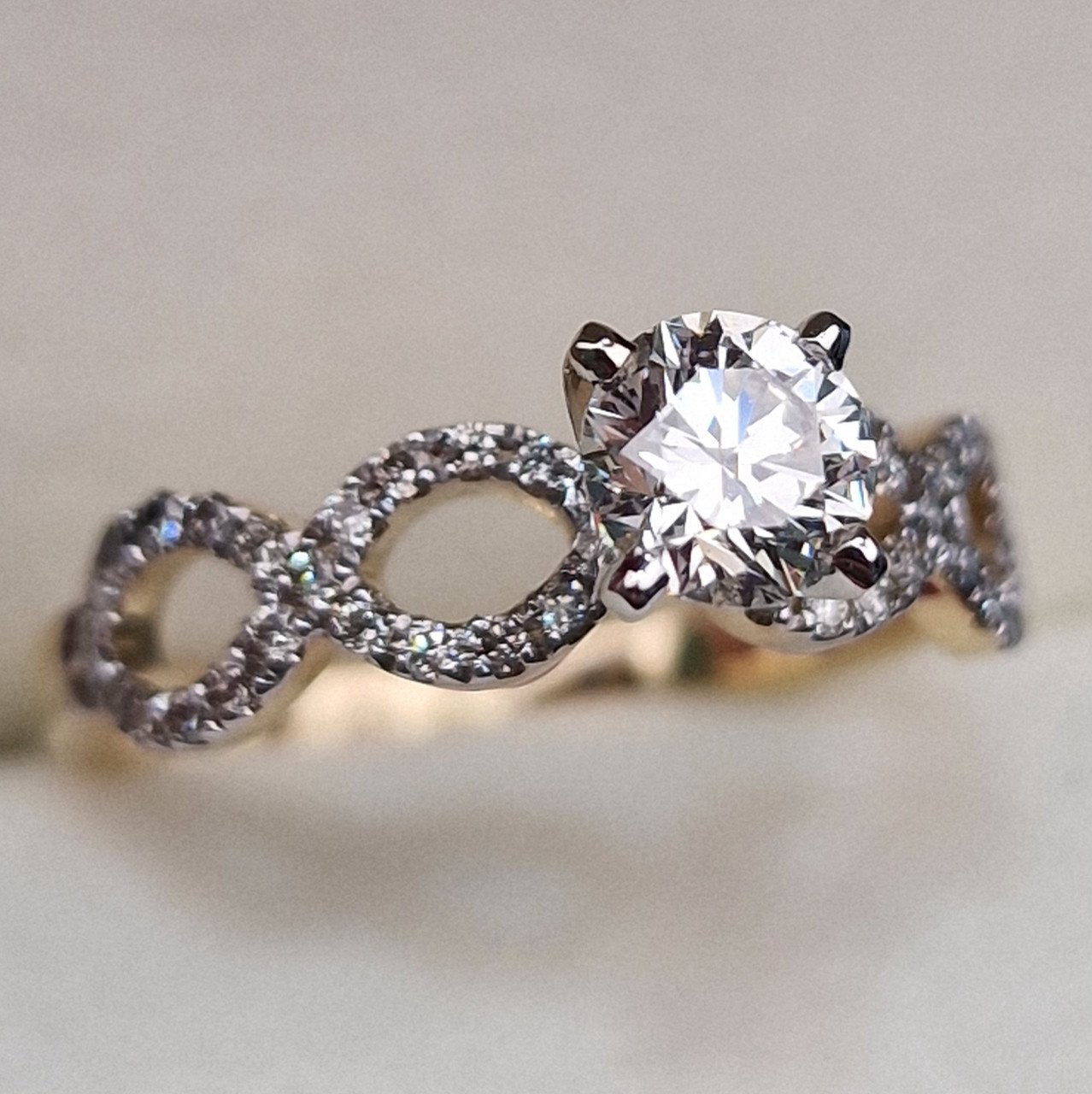 Кольцо Deimantas 99241376 16,5р 2,59гр 0,70ct. купить,NaN