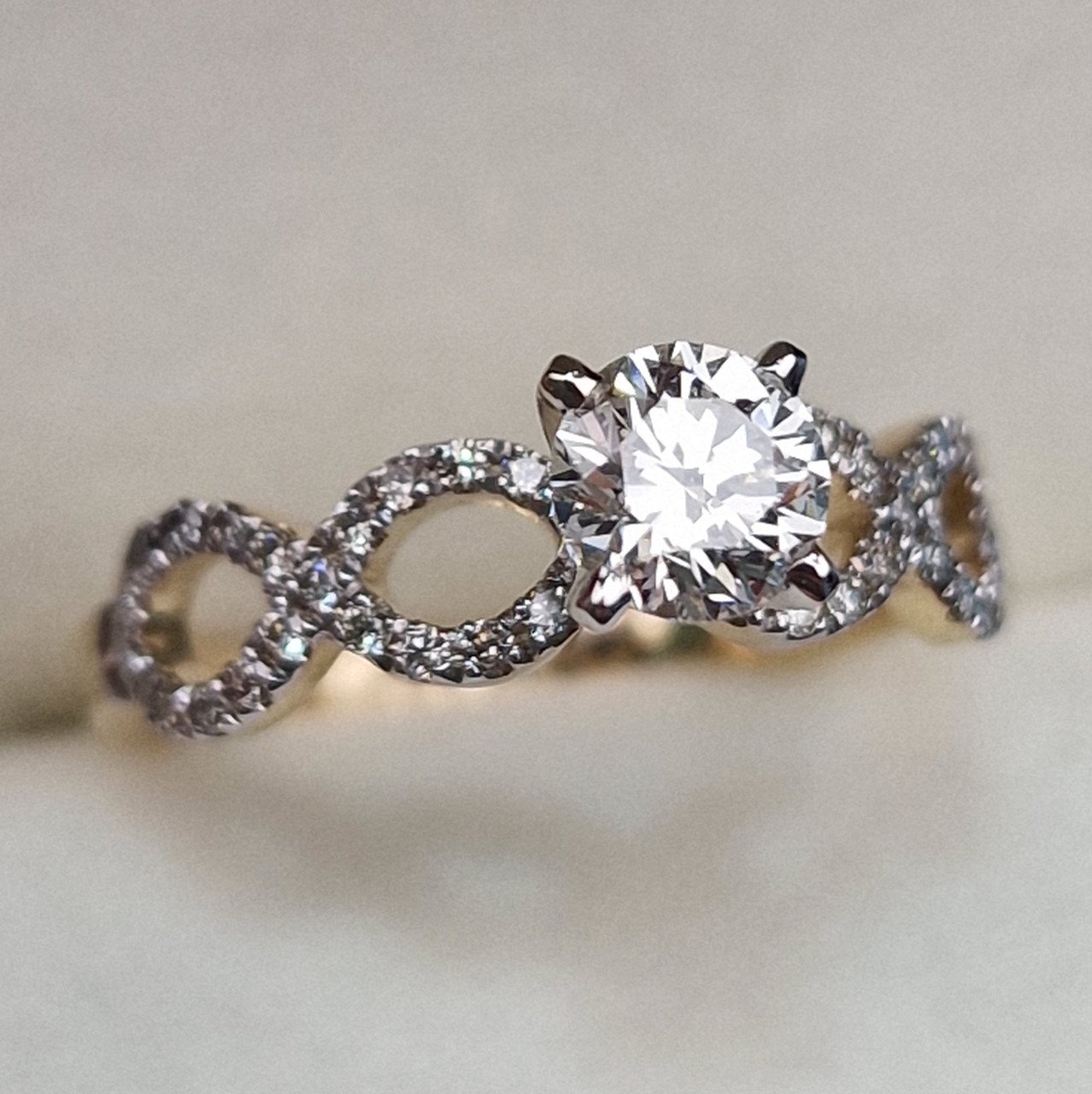 Кольцо Deimantas 99241376 16,5р 2,59гр 0,70ct. купить,NaN