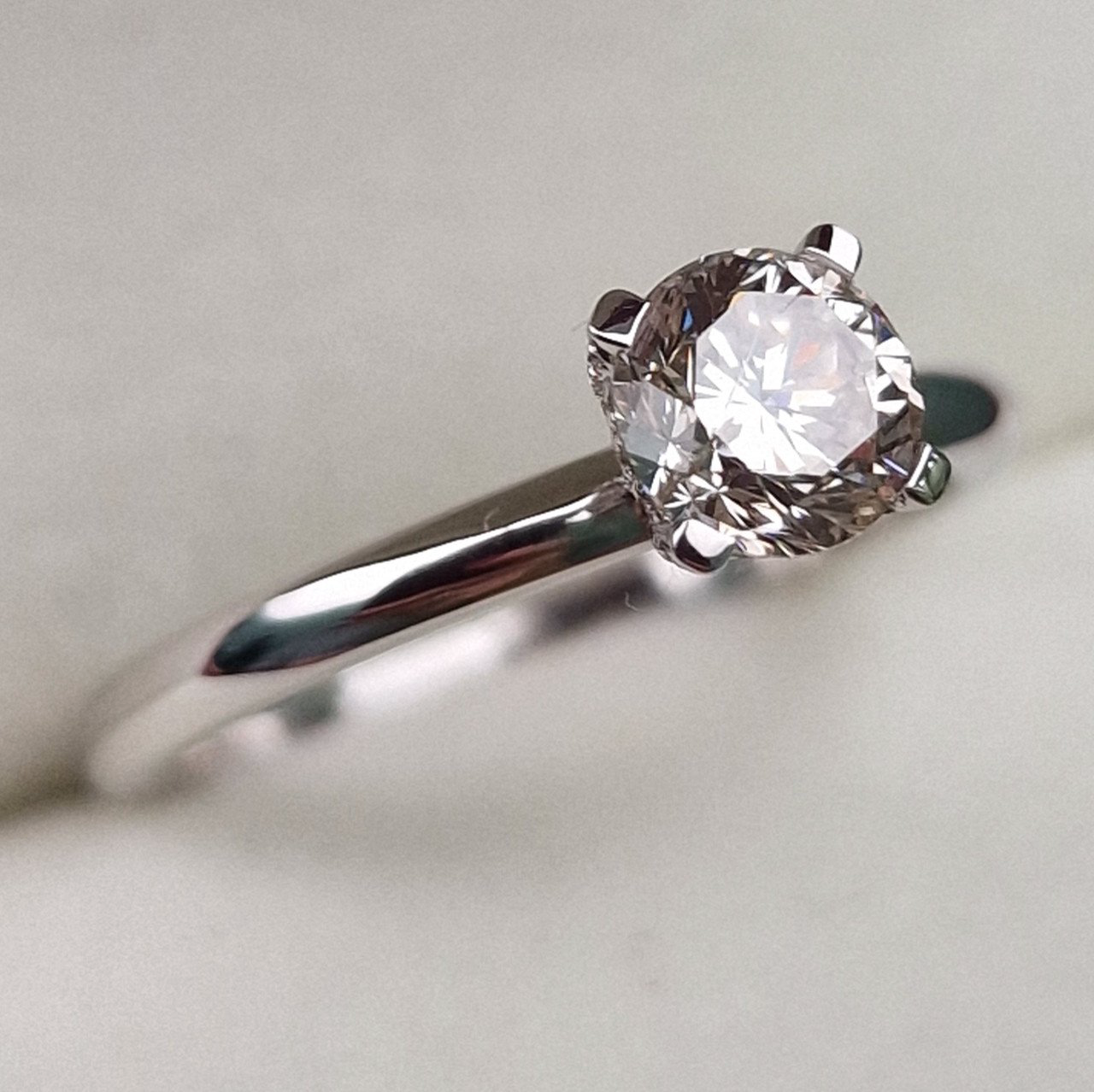 Кольцо Deimantas 99241401 16р 2,44гр 0,71ct. купить,NaN
