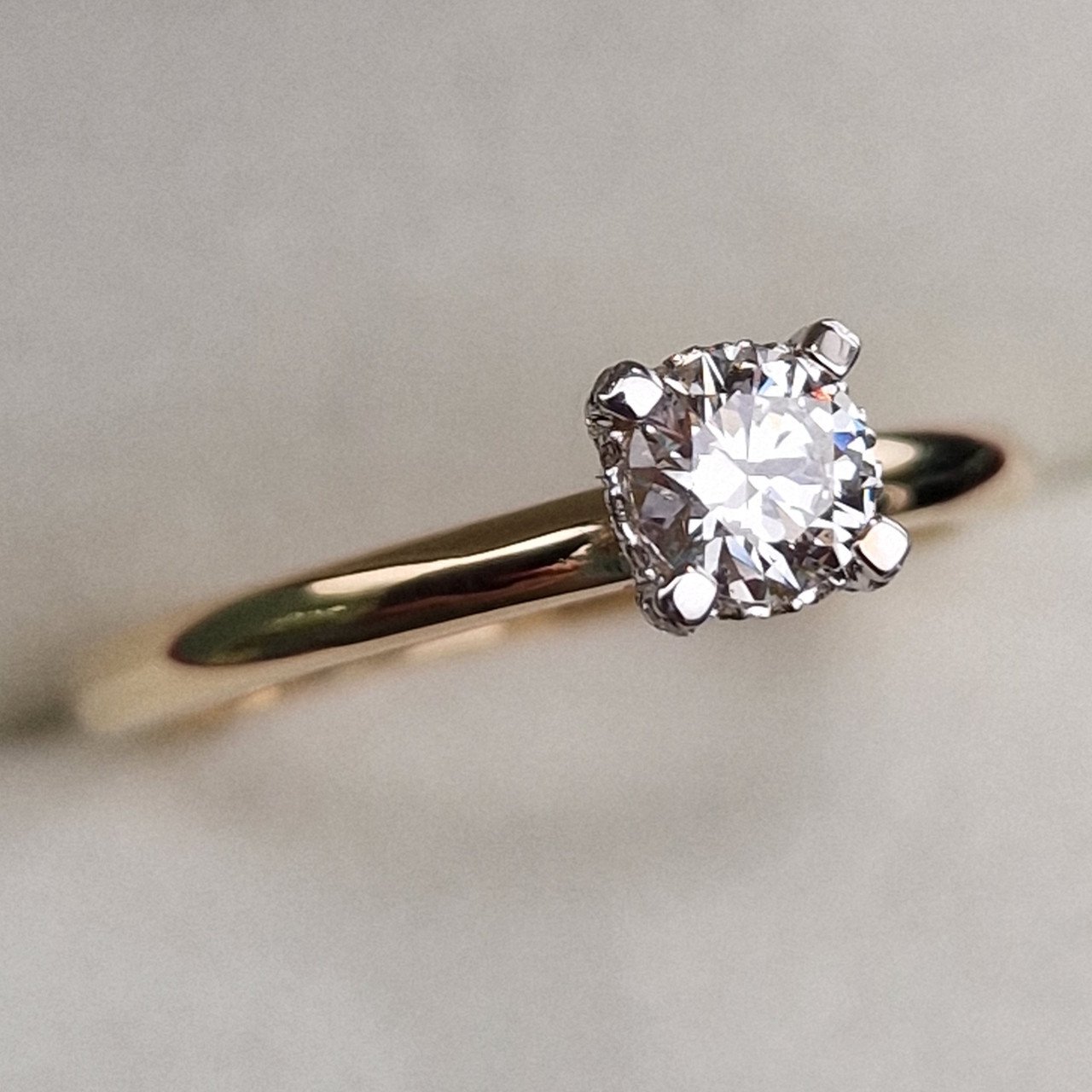 Кольцо Deimantas 99251193 17,5р 2,61гр 0,41ct. купить,NaN