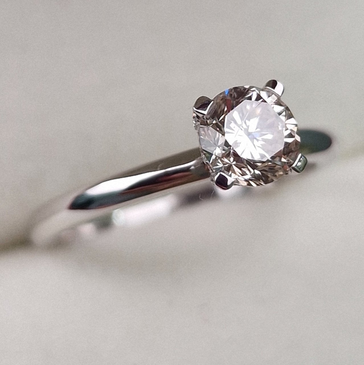 Кольцо Deimantas 99241401 16р 2,44гр 0,71ct. купить,NaN