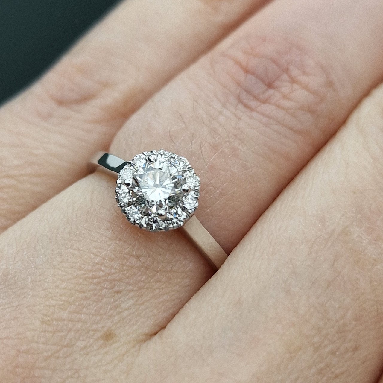 Кольцо Deimantas 99251433 16,5р 2,61гр 0,71ct. купить,NaN