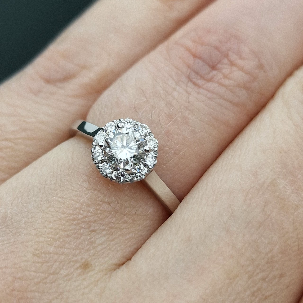 Кольцо Deimantas 99251433 16,5р 2,61гр 0,71ct. купить,NaN