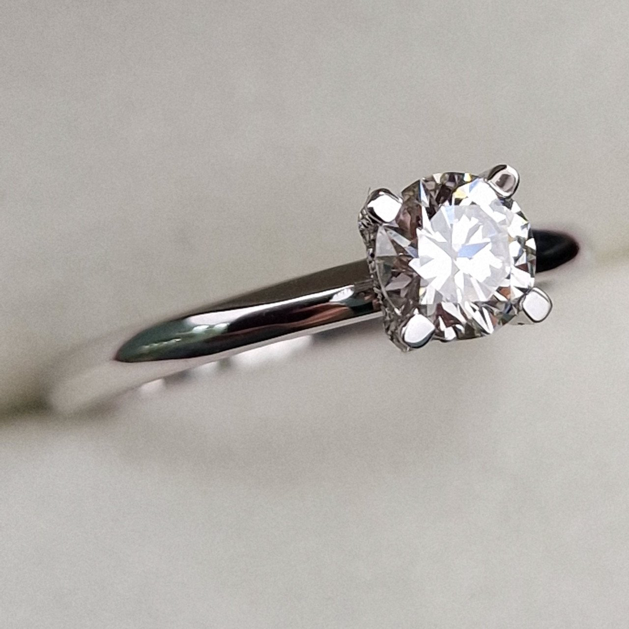 Кольцо Deimantas 99251566 16,5р 2,53гр 0,59ct. купить,NaN