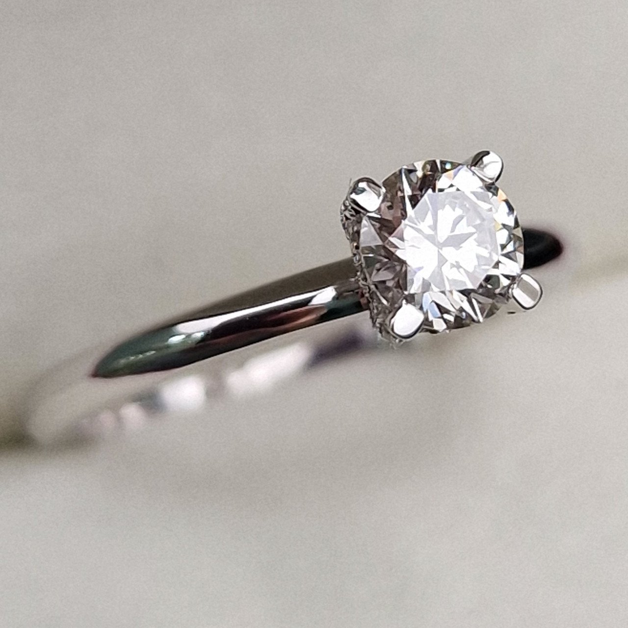 Кольцо Deimantas 99251566 16,5р 2,53гр 0,59ct. купить,NaN