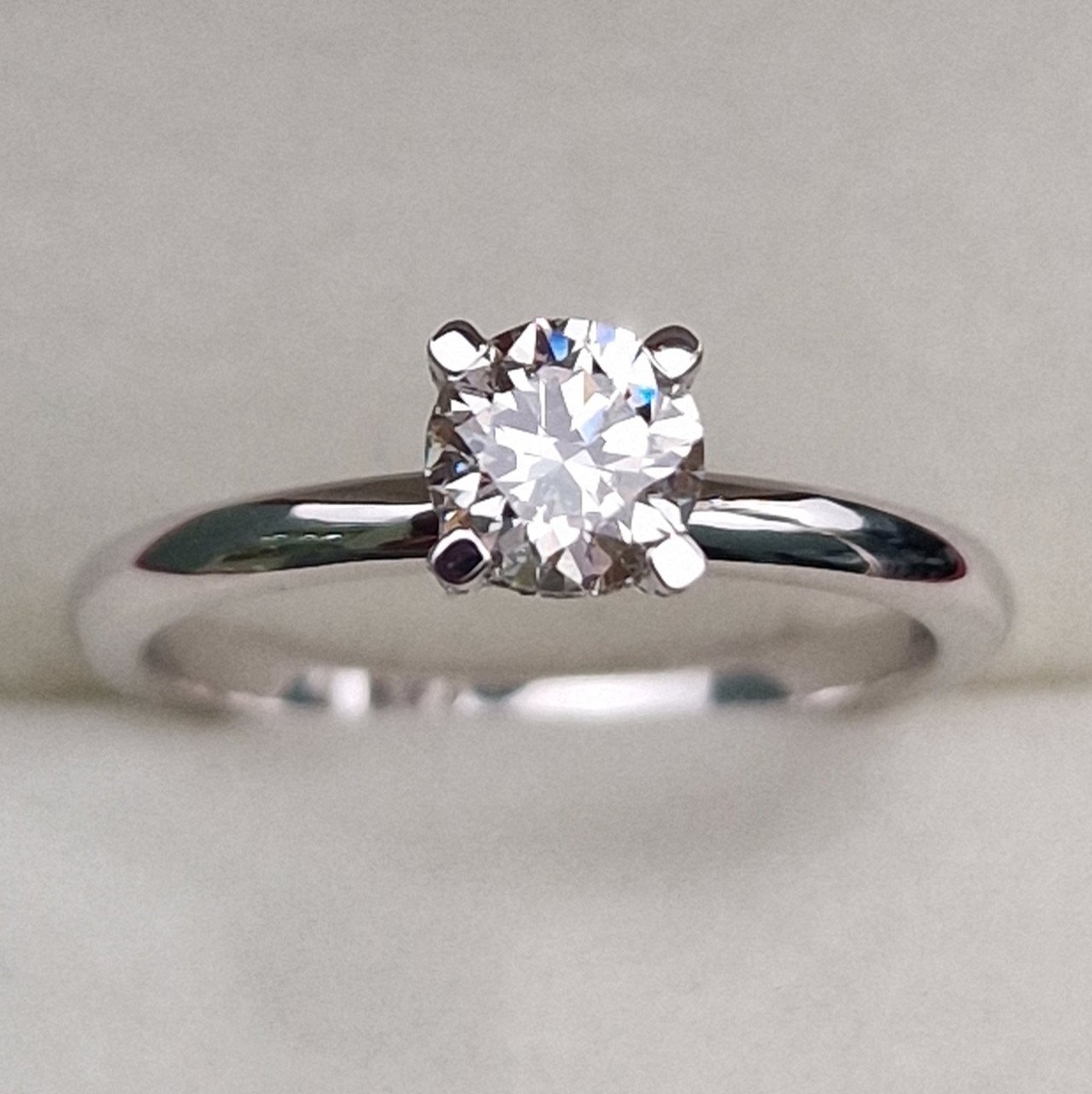 Кольцо Deimantas 99251566 16,5р 2,53гр 0,59ct. купить,NaN