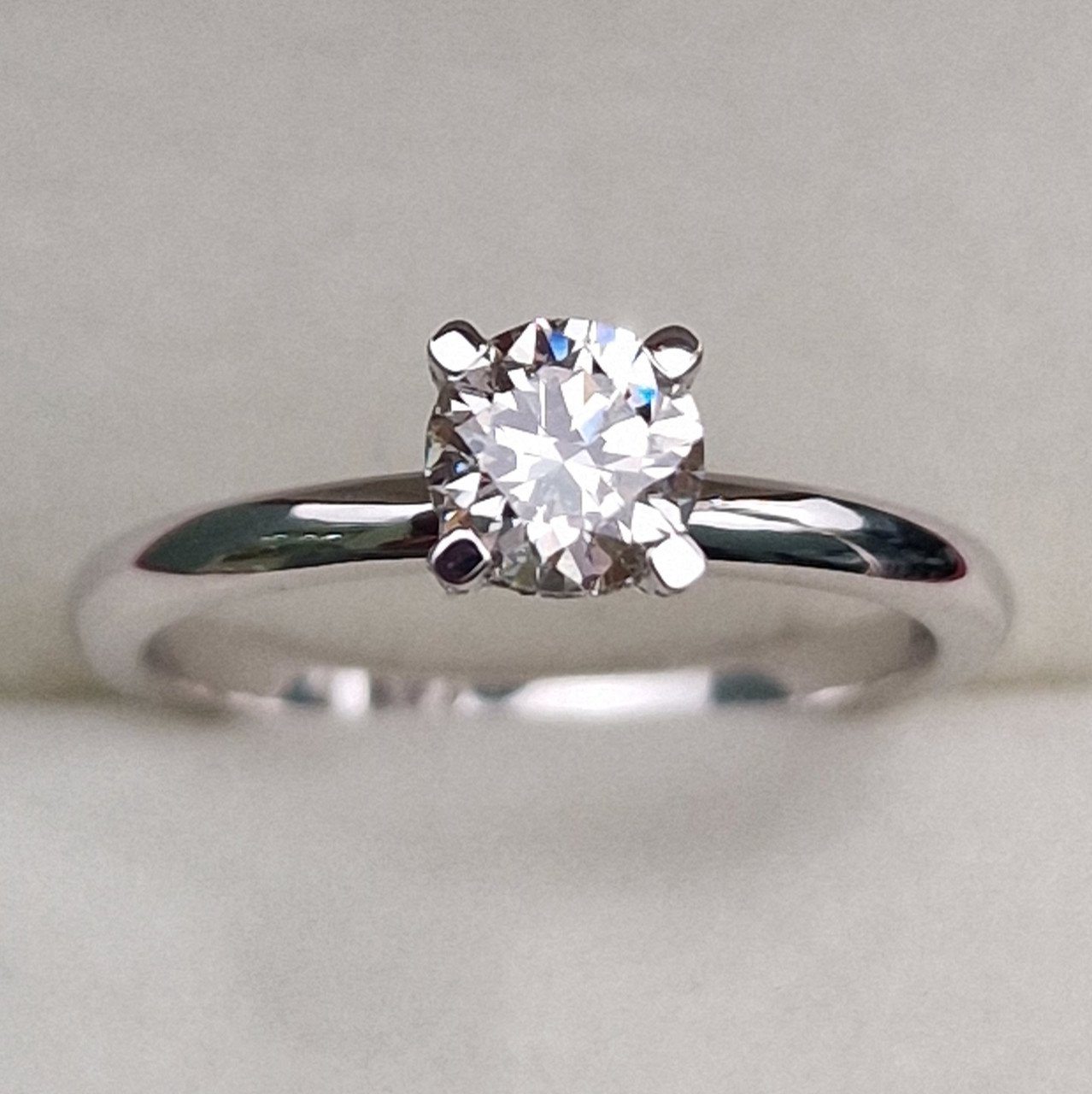 Кольцо Deimantas 99251566 16,5р 2,53гр 0,59ct. купить,NaN