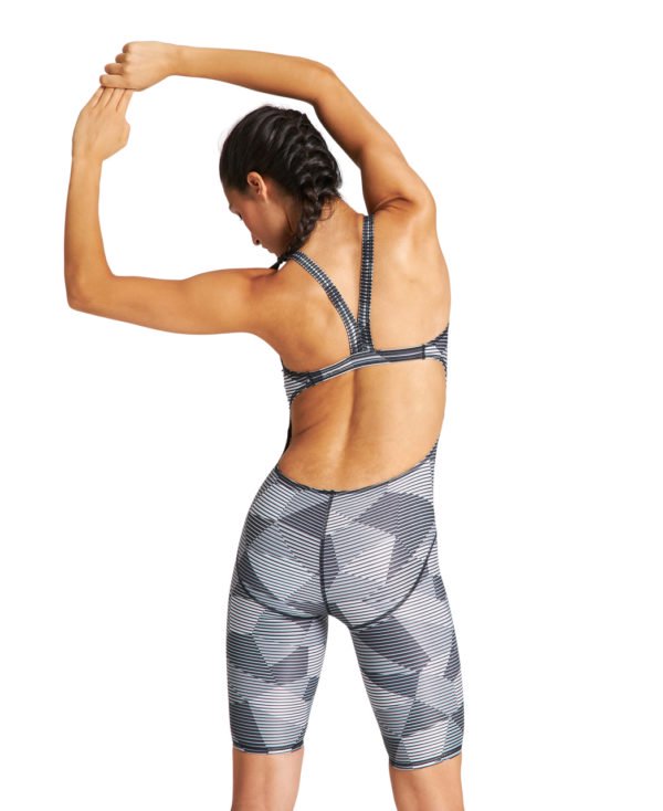 Купальник Arena Striped 004035 40 купить,NaN