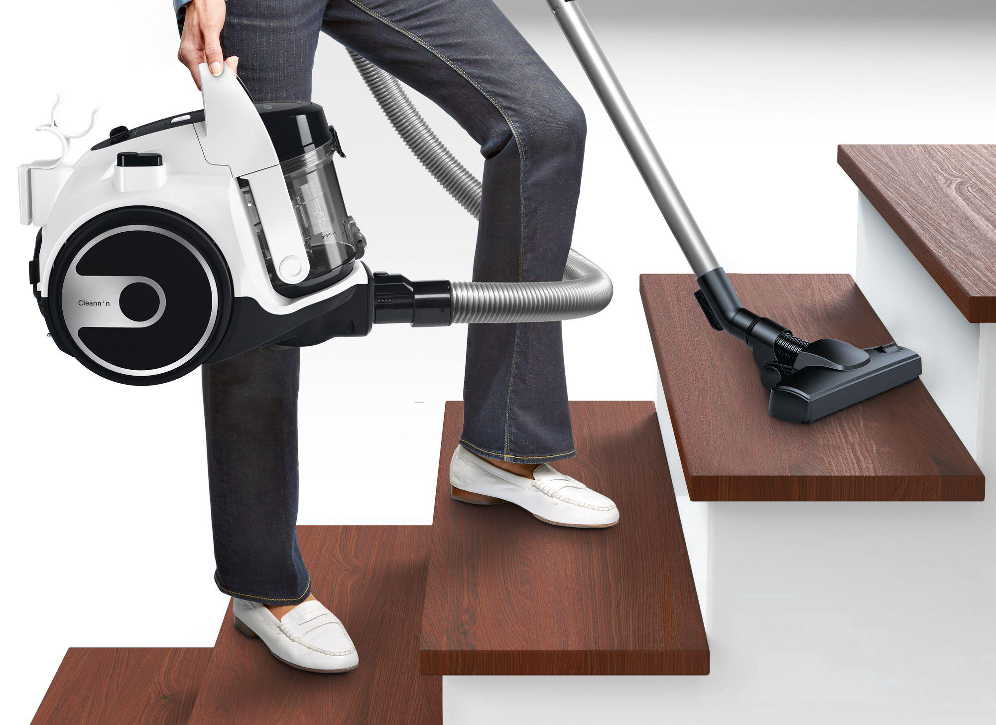 Пылесос Bosch BGS05A222 черно-белый купить,NaN