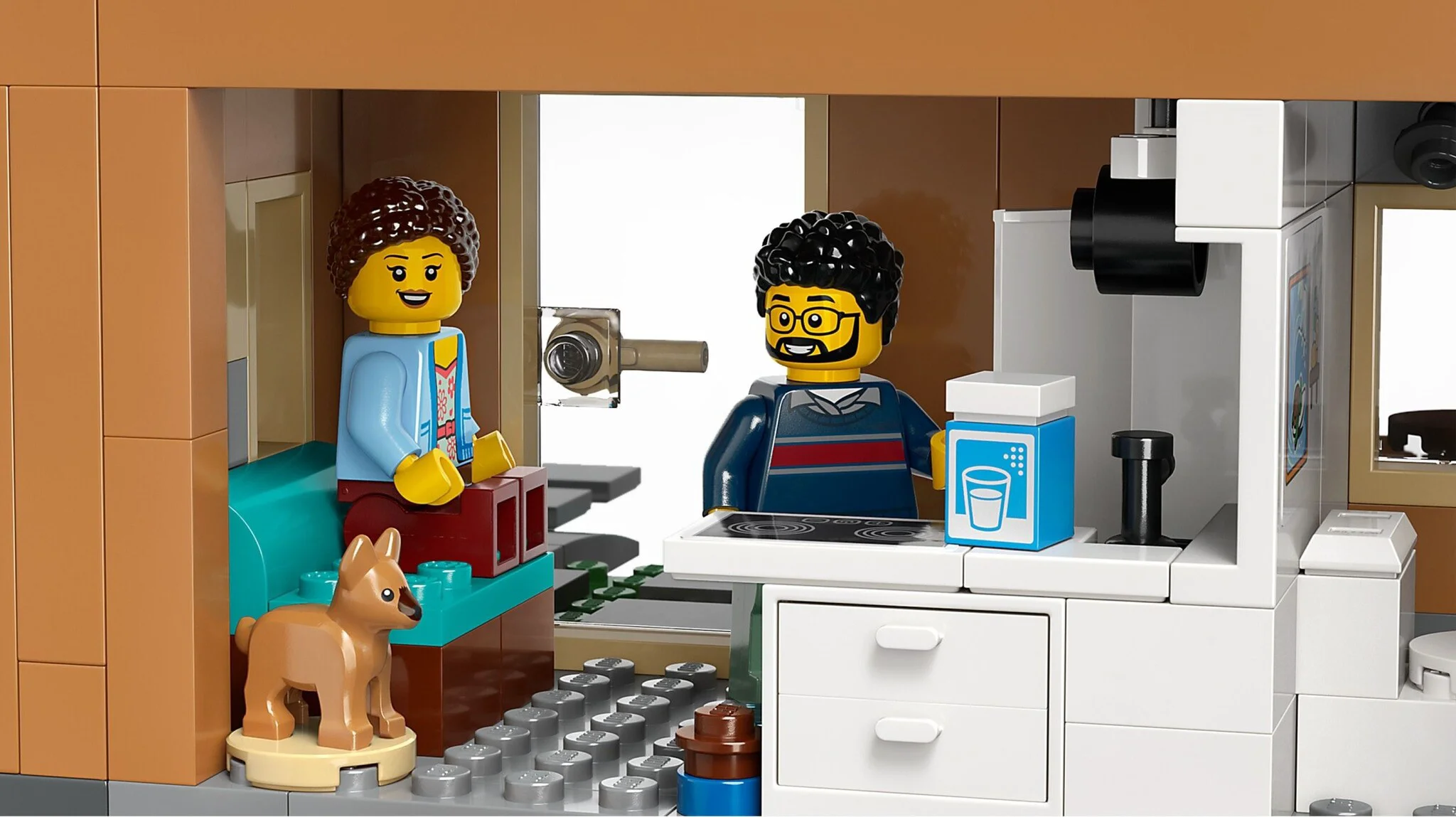 Конструктор LEGO Город Семейный дом и электромобиль 60398