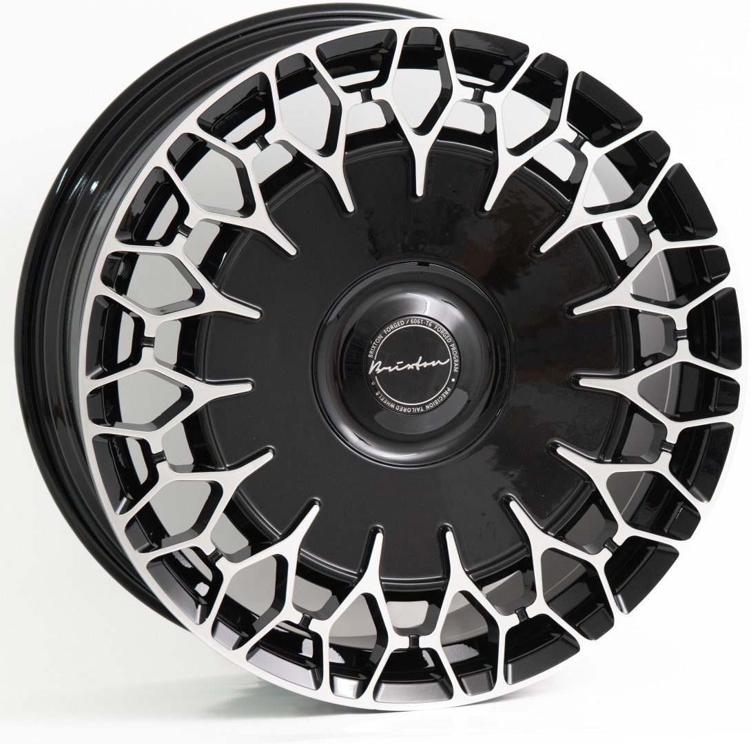 Kipardo KF54 8.5x20/5x114.3 D73.1 ET35 4 диска черный, серебристый купить,NaN