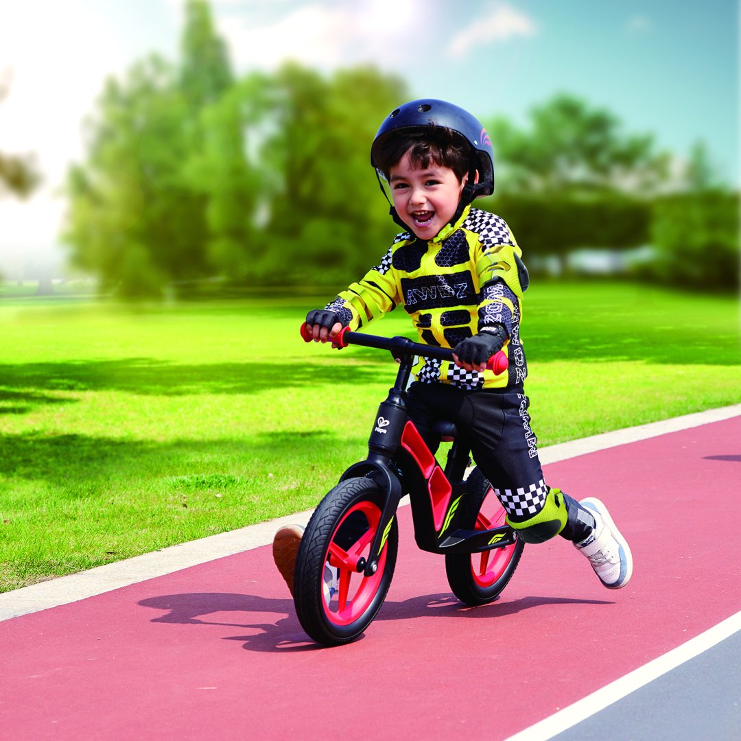 Шлем Hape E1083_HP черный XS купить,NaN