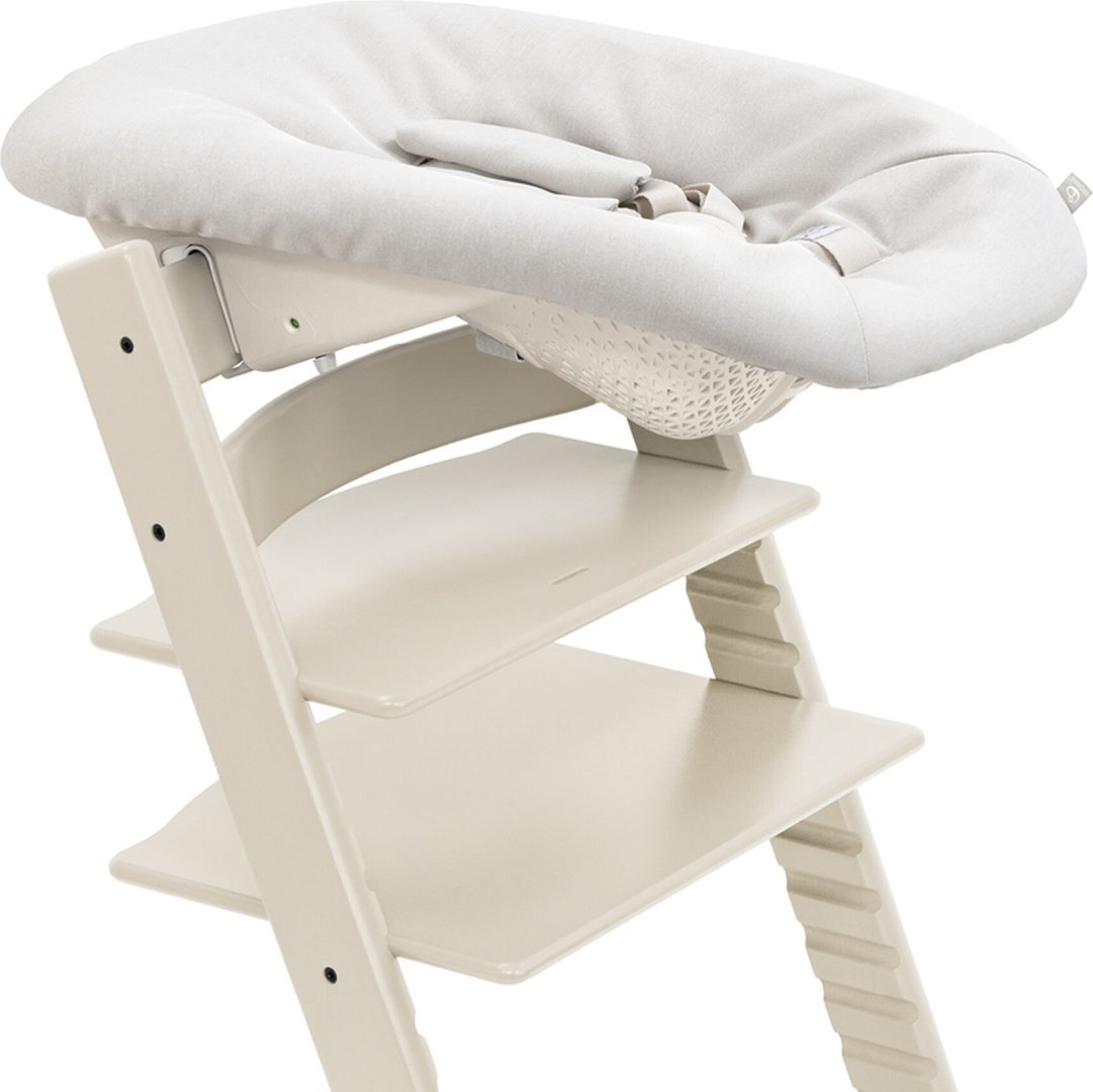 Аксессуары для стульчиков Stokke Устанавливается на стульчик Tripp Trapp выпуска после мая 2003; с рождения и до 9 кг. Стульчик в комплект не входит. белый - ForteMarket Аксессуары для стульчиков Stokke Устанавливается на стульчик Tripp Trapp выпуска после мая 2003; с рождения и до 9 кг. Стульчик в комплект не входит. белый купить,NaN