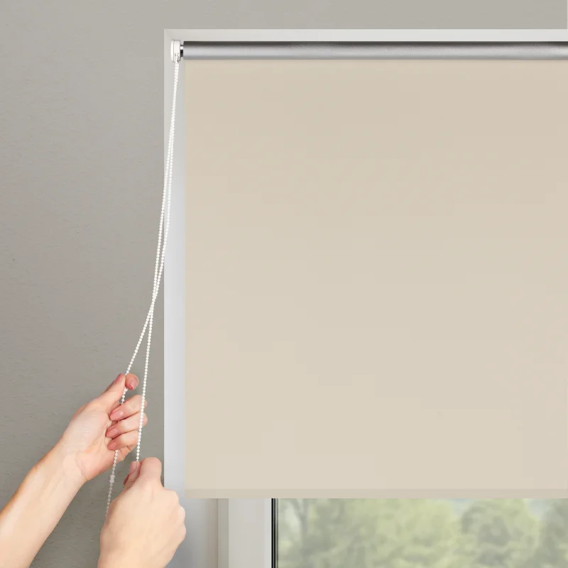 Рулонная штора Franc Gardiner Blackout Silver 70х160см светло-бежевая