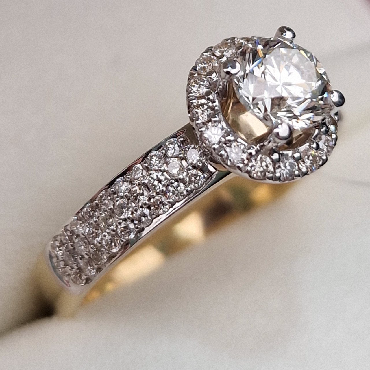 Кольцо Deimantas 99709785 18р 3,61гр 1,12ct. купить,NaN