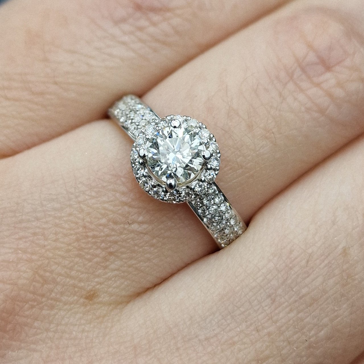 Кольцо Deimantas 99709785 18р 3,61гр 1,12ct. купить,NaN