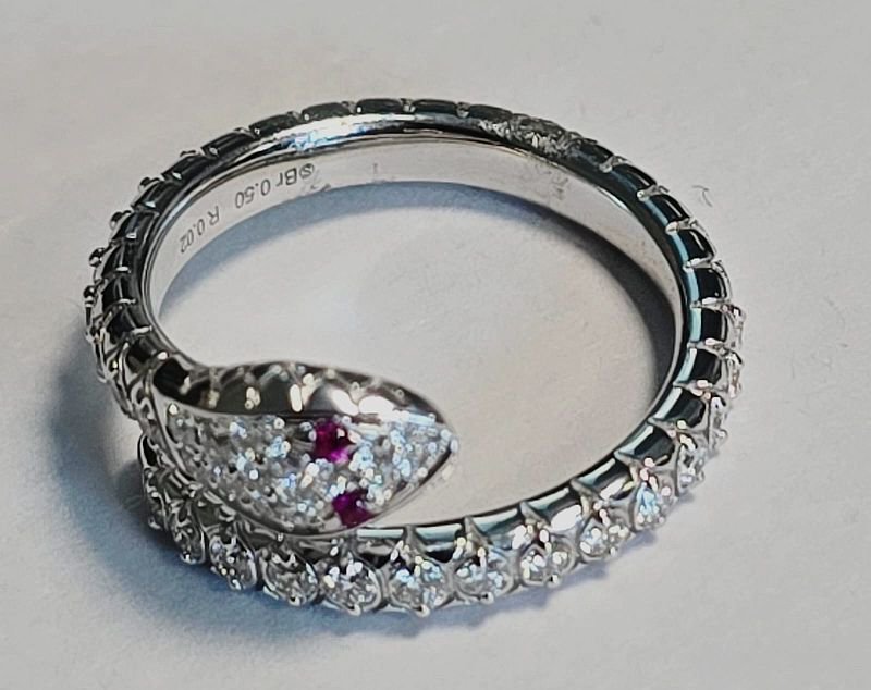 Кольцо Crivelli 8834 17р 5,6гр купить,1550000