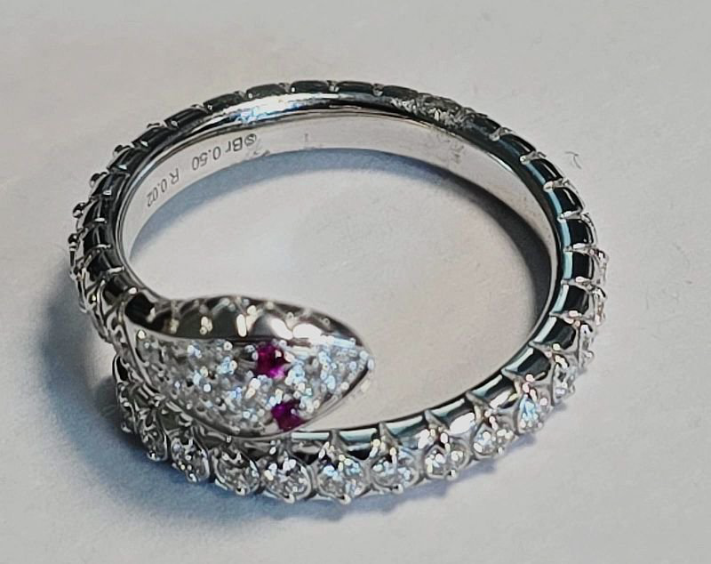 Кольцо Crivelli 8834 17р 5,6гр купить,1550000