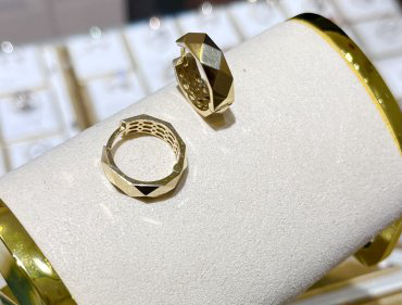 Комплект Exclusive Gold Exclusive 75677 19р 7.67гр купить,NaN