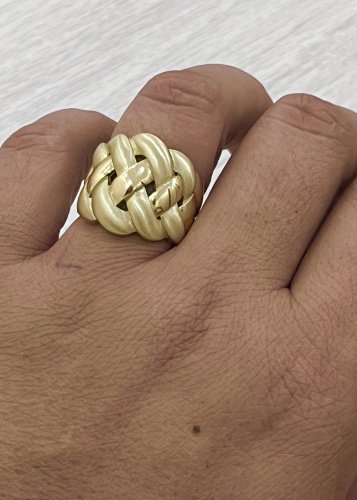Кольцо Exclusive Gold 46775556 18р 6.81гр купить,NaN