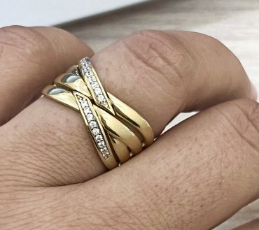 Кольцо Exclusive Gold 866787 19р 4.7гр купить,NaN