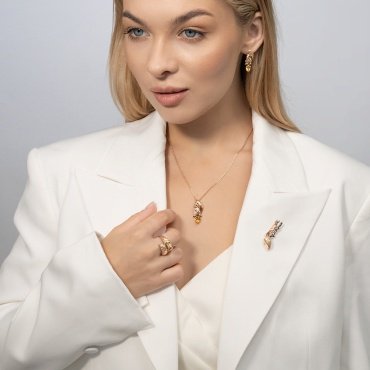Брошь PLATINA 04-0298-00-000-1111 вес 3.65 г золото, эмаль купить,NaN